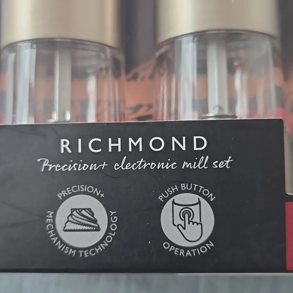 ❤️BUY 2m5 GET 3 FREE  Cole & Mason Black Richmond Electric Mill Gift Set